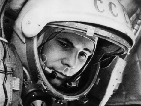 Ce i-a dat partidul lui Gagarin, primul om din spatiu: un televizor "Rubin", o chiuveta, un aspirator, un palton de iarna si un aparat de ras!!!