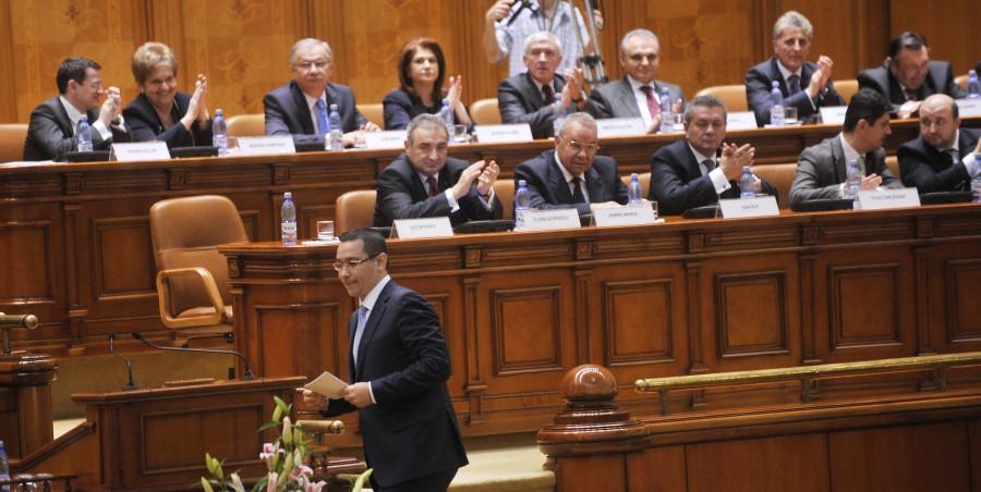 Ministrii Cabinetului Ponta au preluat mandatele de la fostii demnitari