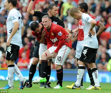 Premier League: Robin Van Persie, primul gol la Manchester United. Accidentare teribila pentru Rooney!