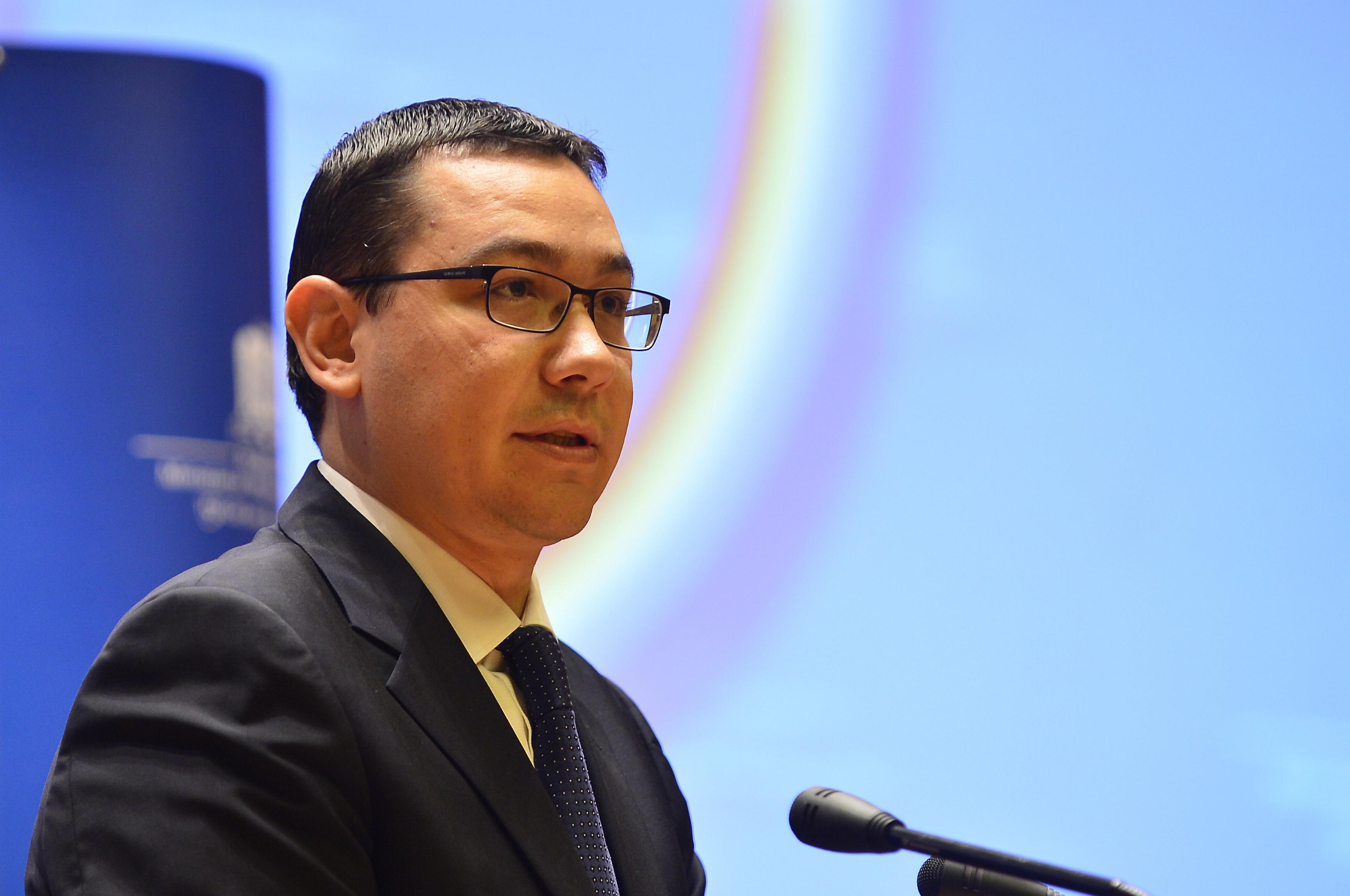 Victor Ponta: Nu le-am cerut ministrilor Ioan Rus si Paul Dobre sa demisioneze