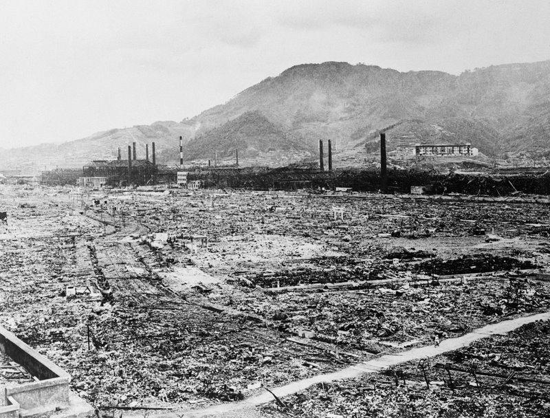 S-a intamplat pe 9 august: "Grasunul", o bomba atomica de 4.600 kg, explodeaza deasupra orasului Nagasaki