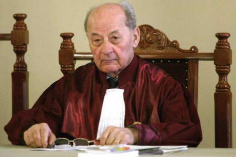 EXCLUSIV! Ion Predescu, judecator al Curtii Constitutionale: "Erata care s-a publicat ulterior este o decizie politica"
