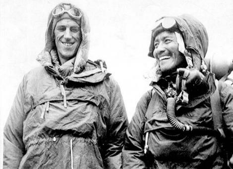 11 ianuarie 2008: A incetat din viata Sir Edmund Hillary, primul alpinist din lume care a escaladat Everestul 