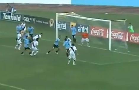 VIDEO: Cel mai CIUDAT gol vine din Uruguay! N-a mai stiut nimeni unde este mingea... pana sa se scuture plasa