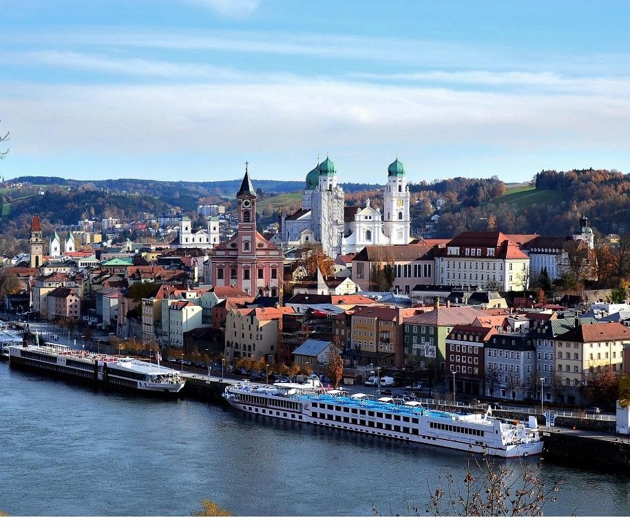 O experienta romantica cu ocazia Craciunului: Croaziera pe Dunare
