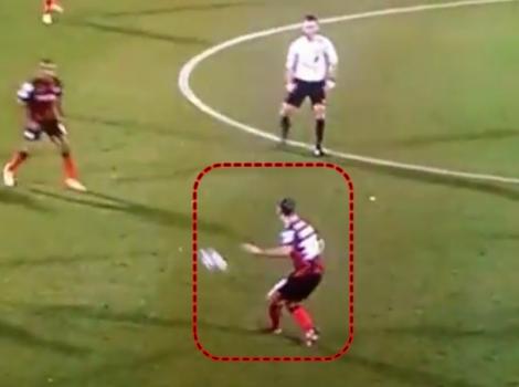 VIDEO: Momentul anului în fotbal!!! I-a căzut PERUCA în timpul meciului