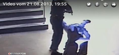 Polițist elvețian amendat cu 12.000 de euro pentru că a lovit un infractor român
