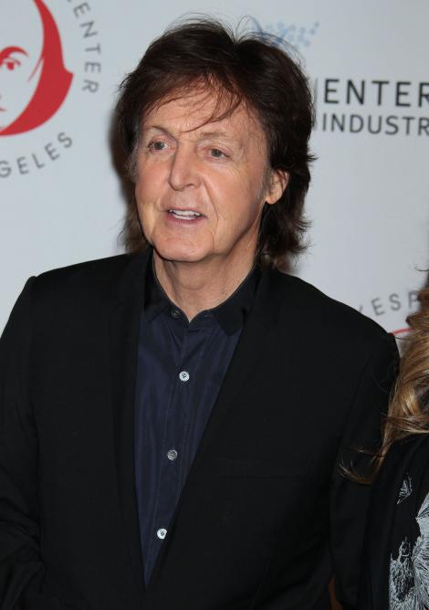 Paul McCartney, internat într-un spital din Japonia