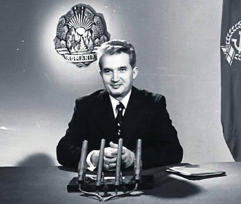 Nicolae Ceaușescu, cel mai bun conducător al țării. Tovarășe, toată stima și încrederea românilor