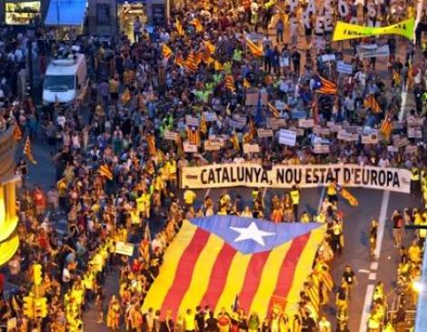 Piramide umane în Spania! Catalonia încearcă din nou să-şi câştige independenţa