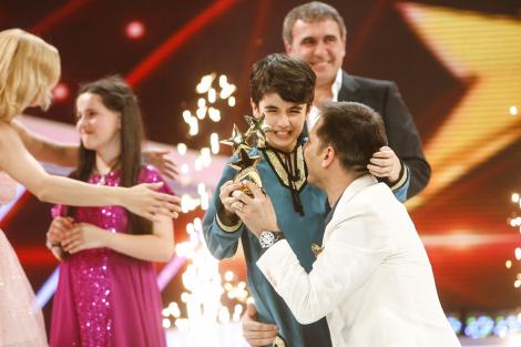 Câștigătorii primelor două sezoane ale emisiunii “Next Star” și alți cinci concurenți susțin un recital în Parcul Herăstrău