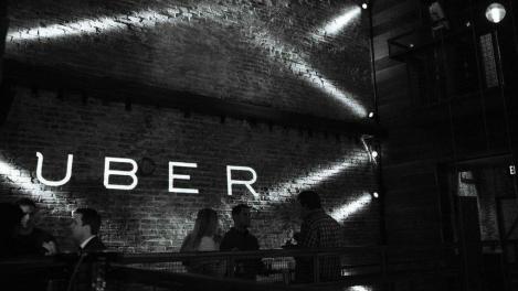 Uber devine un serviciu ilegal, dar Uber nu recunoaște acest lucru