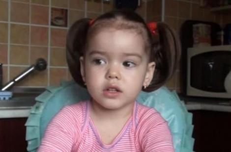 FOTO: Îţi mai aminteşti de Anastasia Trofor, fetiţa care a impresionat internetul? Cum arată acum micuţa care a recitat perfect "Luceafărul"