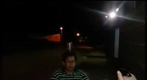 VIDEO: S-a îmbătat, a pus o sticlă pe capul unui prieten, a scos PISTOLUL și A TRAS! Ce s-a întâmplat după e fără cuvinte