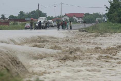 Vremea rea face ravagii! Cod galben de inundații în mai multe județe din țară
