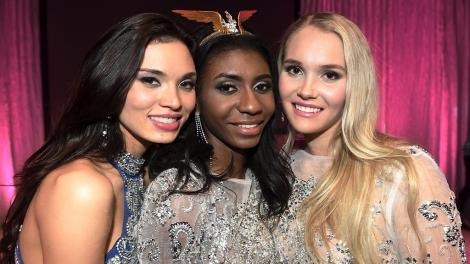 Sephora, singura concurentă de ciocolată, a câștigat titlul de Miss Helsinki 2017!  Cu origini africane și trăsături exotice, tânăra a detronat toate Crăiesele blonde ale Zăpezii