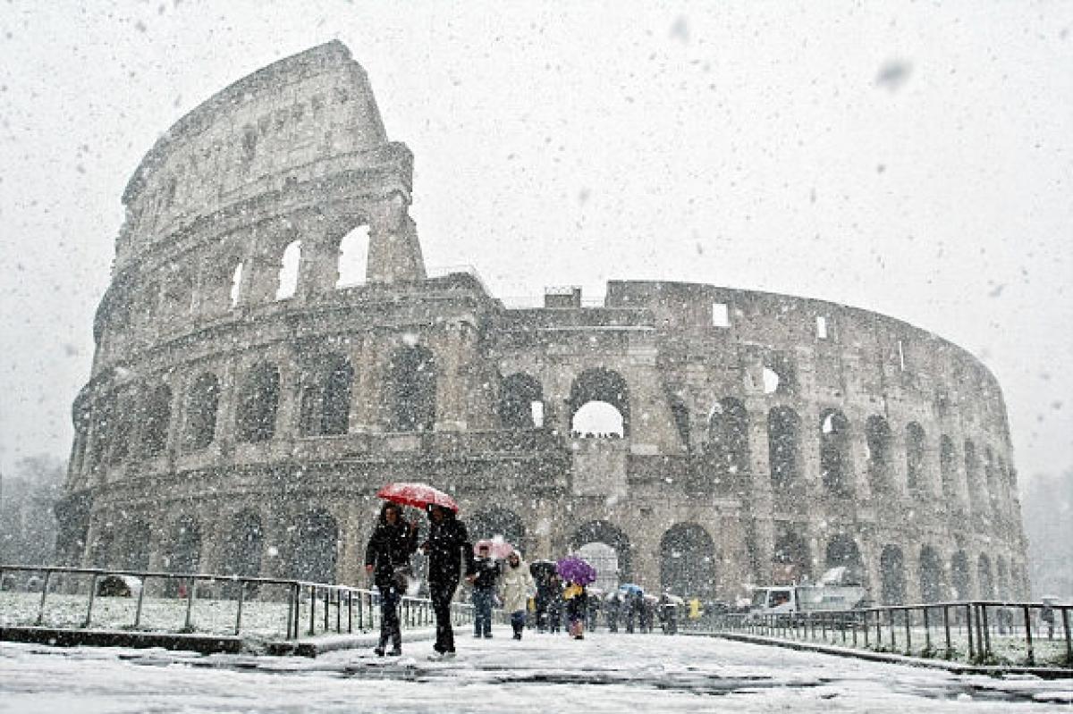 Ninsoarea, vântul şi gerul provoacă haos în Europa. Italienii, îngrijorați de situaţia din zonele afectate de cutremurele de anul trecut