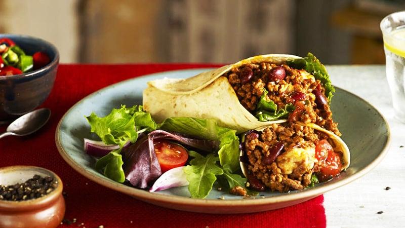 Burrito delicios pentru orice pofticios! Regis Stone te învață cum să pregătești un deliciu mexican în doar câteva minute!