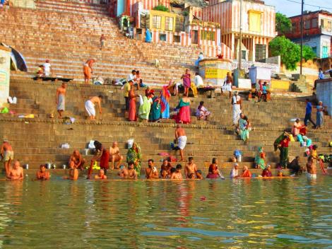 Două fluvii sacre din India, înzestrate cu personalitate juridică. Sunt considerate "entităţi vii cu statut de persoană morală" şi vor "beneficia" de anumite drepturi