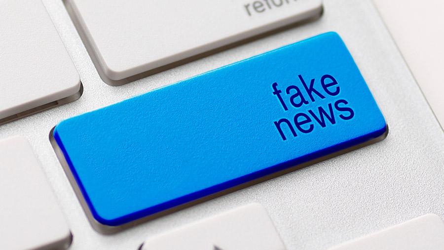 Singura aplicație din lume care poate depista știrile false. A fost dezvoltată și lansată de români