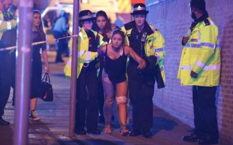 UPDATE. Explozie la Manchester, în timpul concertului Arianei Grande. Presă: "19 morți și 50 de răniți." Poliţia: "Posibil ATAC TERORIST"