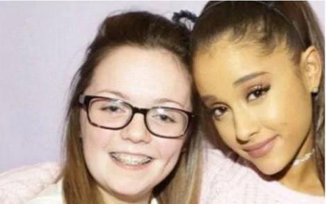 Prima victimă identificată a atacului din Manchester: O admiratoare care făcuse un selfie cu Ariana Grande în 2015