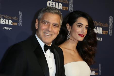 Fericire mare pentru George Clooney! Actorul a devenit tată, pentru prima oară, la 56 de ani. Amal a născut o fetiţă şi un băieţel