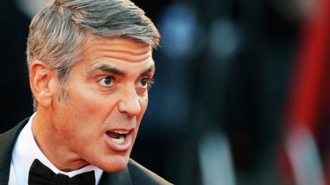 George Clooney, enervat la culme de o revistă franceză! ''Puteţi fi siguri că fotografii, agenţia foto şi revista vor fi urmăriţi penal. Siguranţa copiilor noştri impune acest lucru''