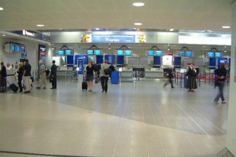 Alertă! Sute de pasageri evacuaţi, de pe aeroportul din Manchester: "Este o confuzie totală"