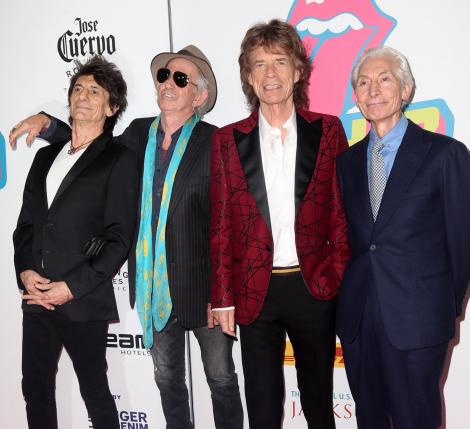 Povestea din spatele celui mai cunoscut logo: buzele lui Jagger, o zeiţă şi 50 de lire! Bunicii ROCK-ului nu se lasă! După 55 de ani pe scenă, The Rolling Stones scot un nou album la pachet cu o carte