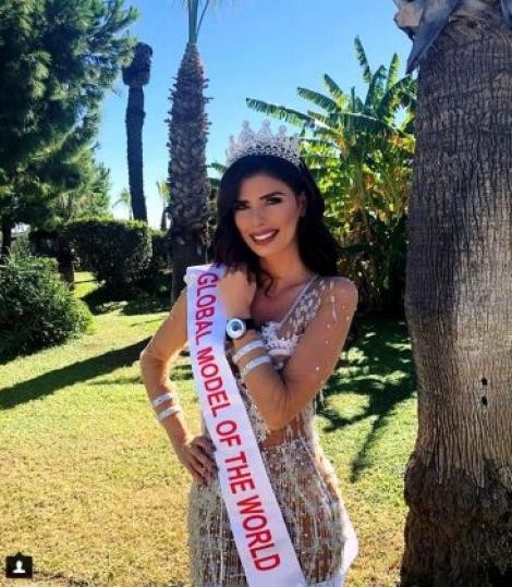 O româncă a câștigat concursul de frumusețe Miss Global Model of the World! Cine este tânăra care a  fost încoronată pe podiumul din Antalya