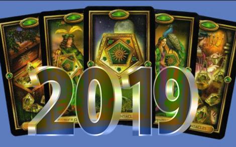 Previziunile tarotului pentru 2019: Noroc în dragoste sau la bani în noul an