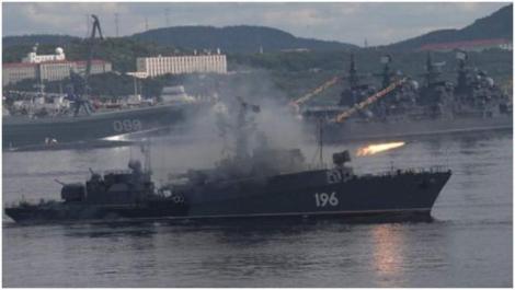 Începe RĂZBOIUL în Marea Neagră! Nava de atac a americanilor e pe drum