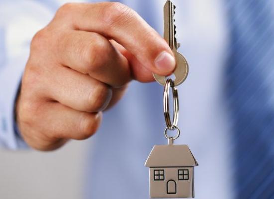 Vești pentru cei care vor să-și cumpere o locuință! Până când vor mai putea aplica pentru "Prima casă"