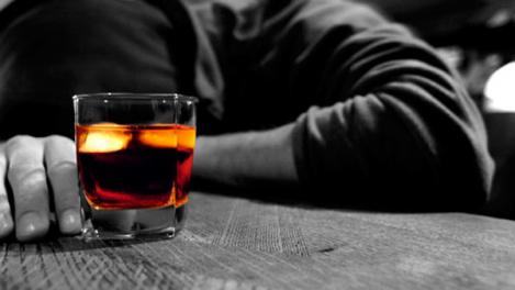 Băutura care te îmbată în cel mai scurt timp! Mit sau adevăr? Ce au descoperit oamenii de știință