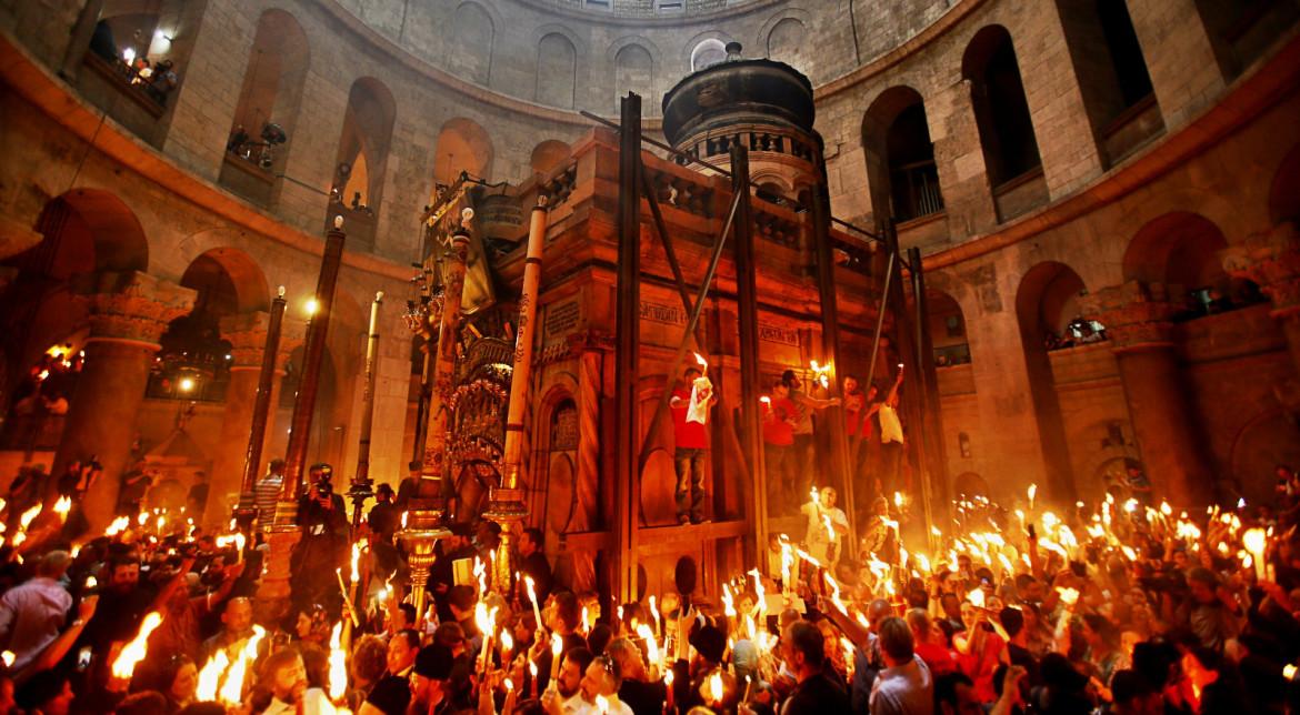 Când ajunge, de fapt, Lumina Sfântă de la Ierusalim, în București. Flacără se va aprinde la biserica Sfântului Mormânt