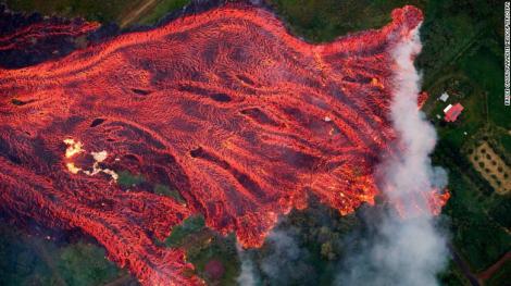 Dezastru în Hawaii. Zeci de case înghițite de lavă, după erupțiile vulcanului Kilauea. 890 de hectare au fost arse