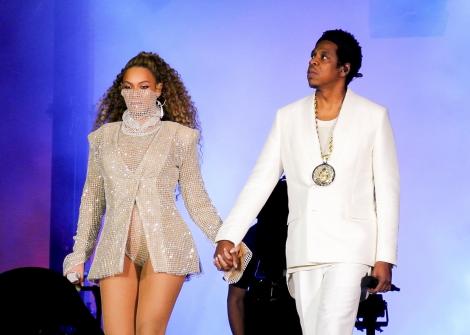 Al patrulea copil al celebrului cuplu Beyonce - Jay-Z este pe drum? Primele imagini cu burtica de gravidă. Fotografiile astea fac înconjurul lumii!