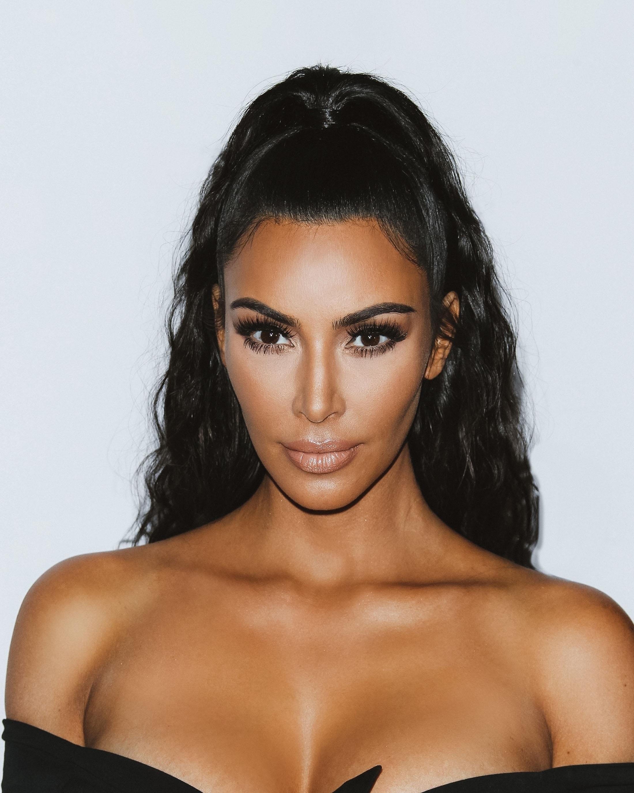 Kim Kardashian, dată în judecată pentru furt! Vedeta e pe cale să piardă milioane de dolari