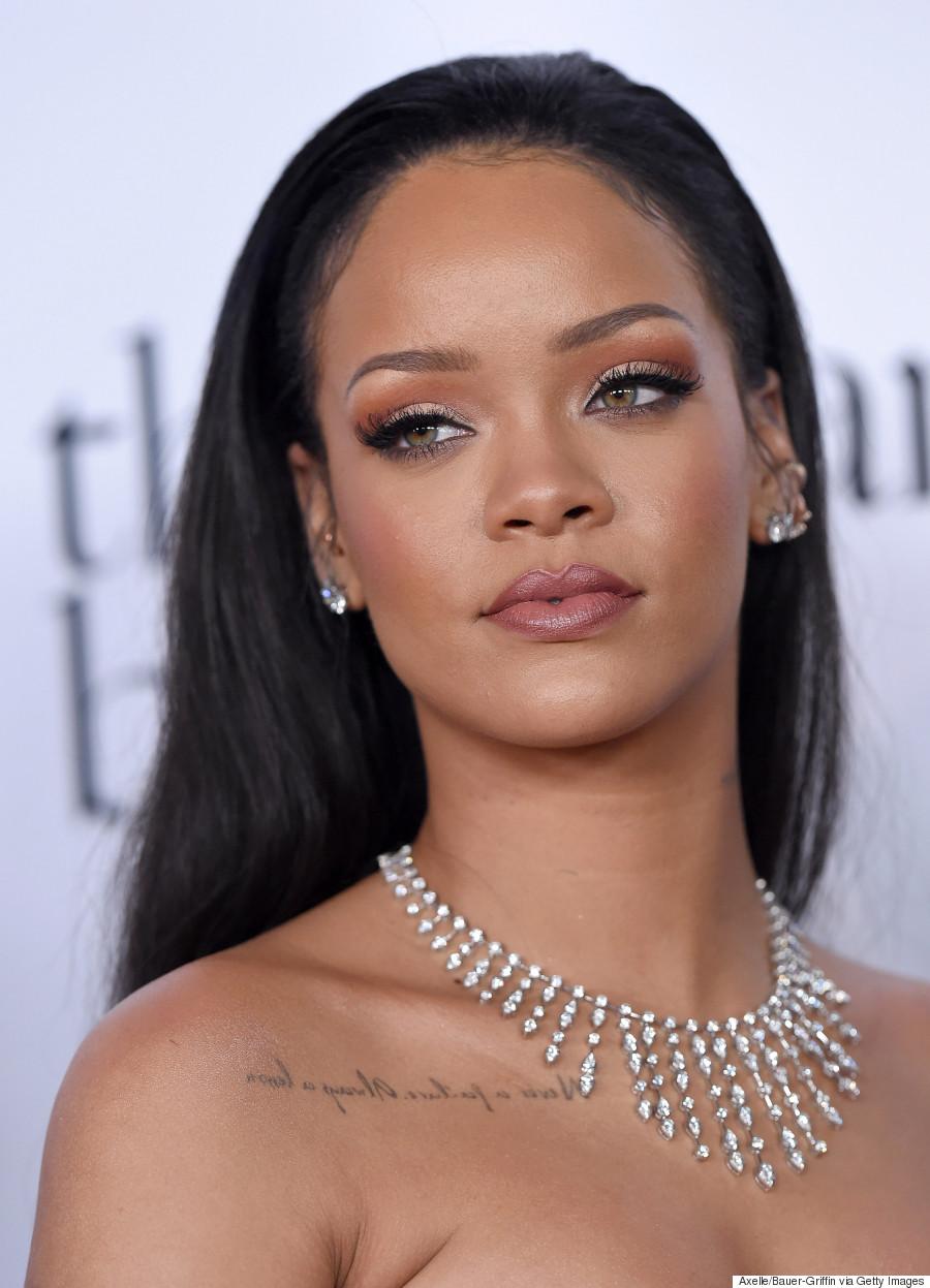 Rihanna a intrat în istorie! Cum a apărut aceasta pe coperta unei