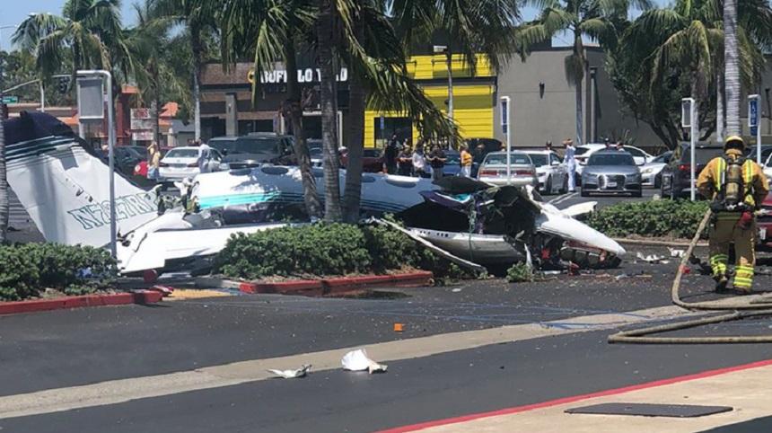 Ce tragedie! Avion prăbușit într-o parcare: Sunt mai mulți morți! Autoritățile din California, în alertă