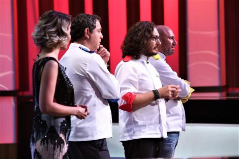 Ultima probă din semifinală decide finaliștii "Chefi la cuțite". Doar trei concurenți luptă pentru marele trofeu