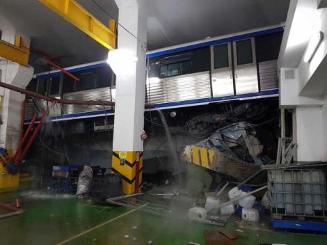Incident teribil la metrou, în București! Două vagoane au sărit de pe șine și au rămas suspendate