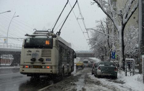 Societatea de Transport Bucureşti, anunț de ultimă oră! Cum se circulă de mâine, după ce ploaia înghețată a făcut ravagii