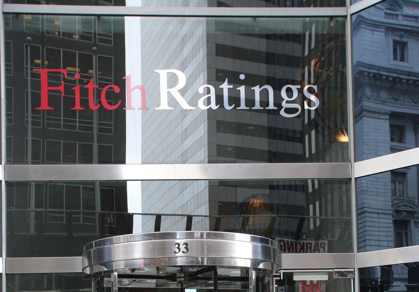 Fitch a retrogradat ratingul Arabiei Saudite cu o treaptă, la nivelul A, din cauza riscului producerii unor noi atacuri împotriva sa