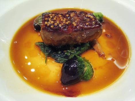 Consiliul municipal din New York City a votat în favoarea interzicerii vânzărilor de foie gras