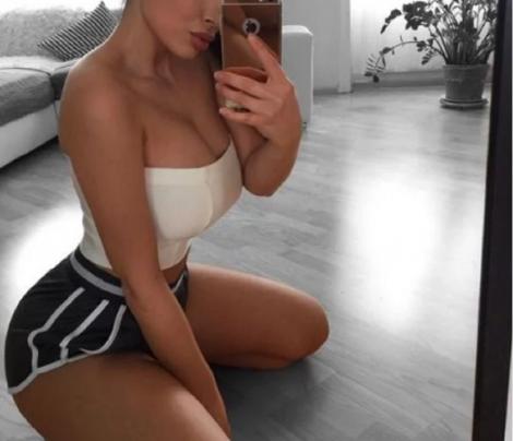 Ai da oricând extemporal cu ea! O româncă de 23 de ani rupe internetul cu pozele sexy! Cum arată profesoara | FOTO