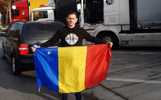 El este românul care colindă“ parcările din Germania şi duce şoferii de TIR la vot cu maşina personală