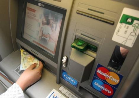 Video. Cum se sparge un ATM în România. Filmulețul a devenit viral, iar autorii au fost prinși!