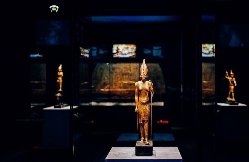 Mai mult de 150 de obiecte din comoara lui Tutankhamon vor fi expuse la Paris pentru o perioadă de șase luni